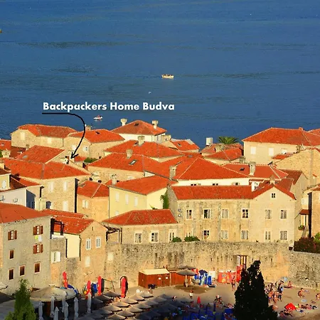 Panzió Montenegro Backpackers 2*